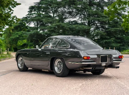 Lamborghini 400 GT 2+2